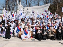 연간 40조 원 규모 경기도 금고 책임질 금융기관 선정은 민주주의 정신을 위해 노력한 금융기관에게 주어야  기사 이미지